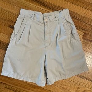 Vintage Patagonia high waisted linen shorts 30-30 1/2” waist pleated front 90s